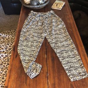 Forever 21 printed pants 🐯